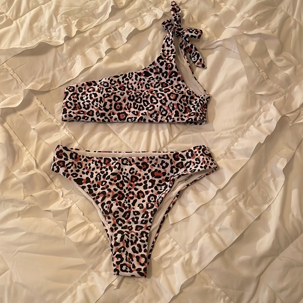 Shein Cheetah Print One Shoulder Swimsuit